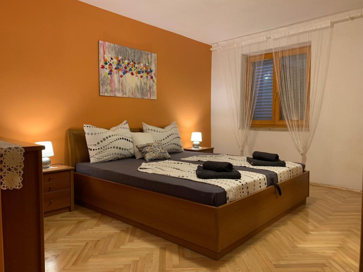 Apartments 4Mios Ražanac Esterno foto