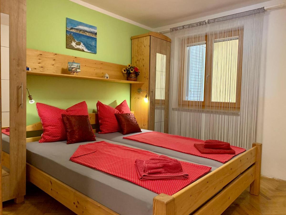 Apartments 4Mios Ražanac Esterno foto